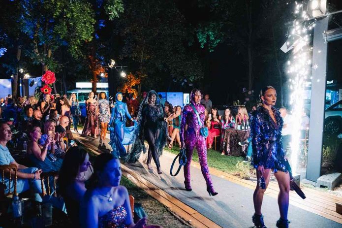 StardustFashionShow_by_OrsoyaDarchi