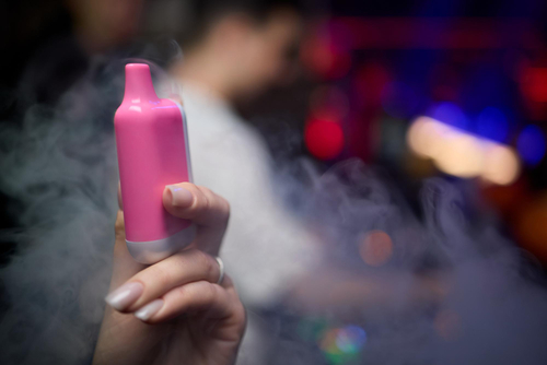 dohányzás, elektroos cigi, vape