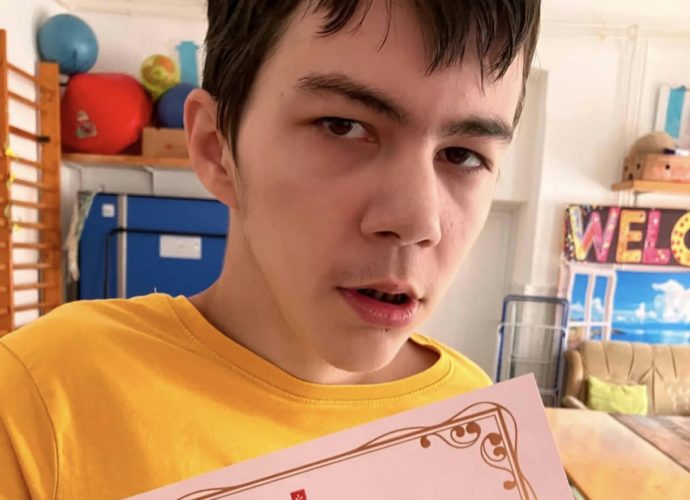 Álmos vagyok, autista