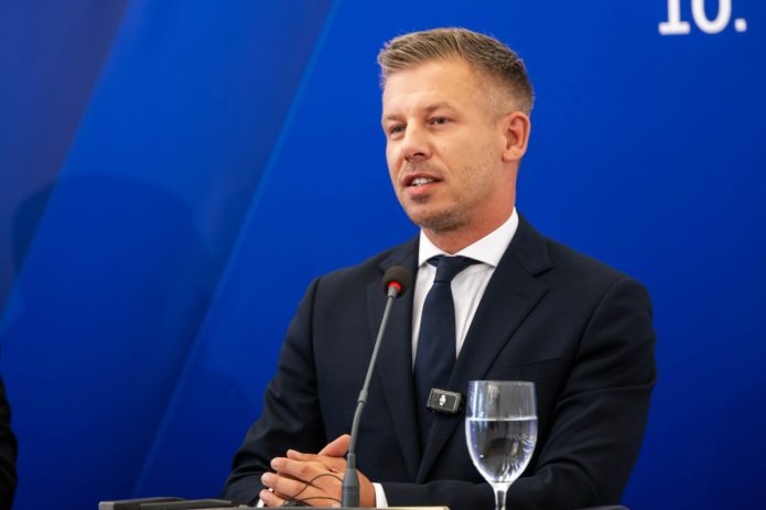 kata, általányadó változás